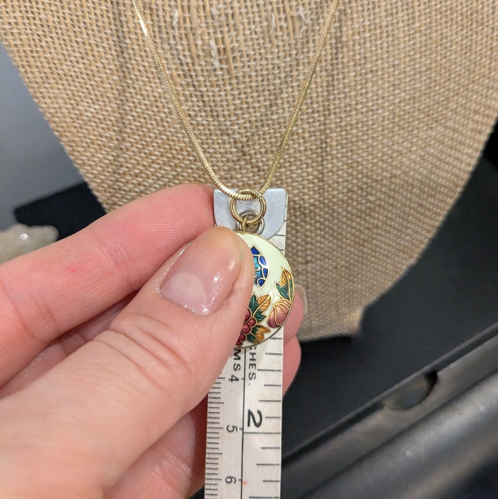 Elegant Gold and Cloissene Butterfly Pendant Necklace - Picture 4 of 6